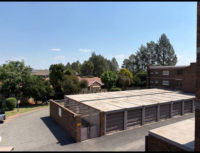 2 BEDROOM APARTMENT FOR SALE IN THREE RIVERS